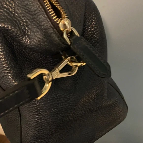 Michael Kors Pebbled navy Satchel - Picture 13 of 14